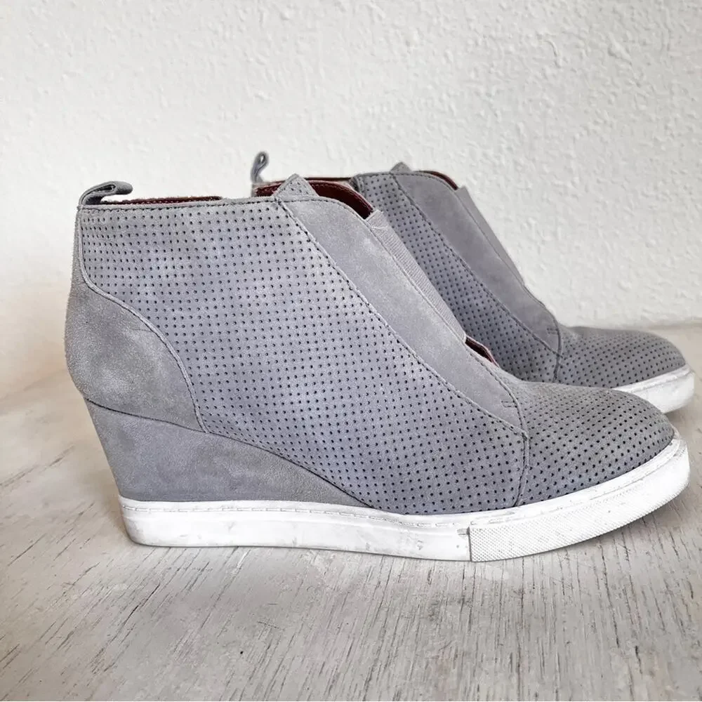 Linea Paolo Felicia grey suede wedge sneaker size 6.5